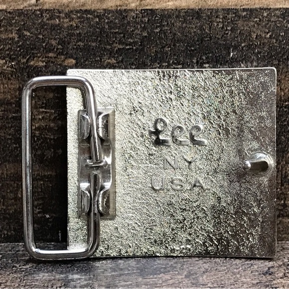 Vintage Lee Jeans “R” Letter Initial Belt Buckle *Smaller size* Lee NY USA 🇺🇸 - Picture 2 of 6